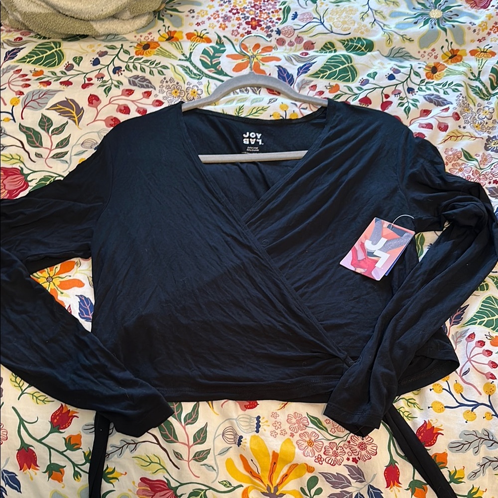 JoyLab Women's Black Wrap Top
